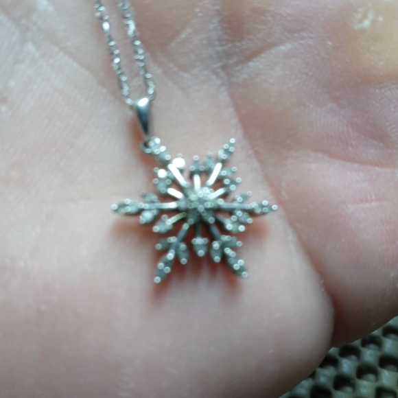 Necklace - Picture 4 of 4